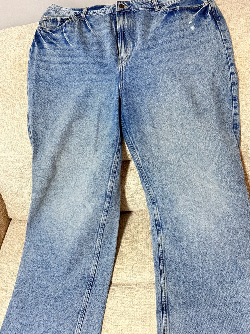 H&M Women's Light Wash Straight Leg Jeans